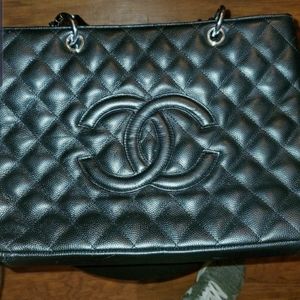 Real Geuine Chanel Bag . Real leather. Tote bag.